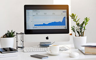 B体育官方网站-小克鲁伊夫：会给更多球员机会 用胜利结束本赛季