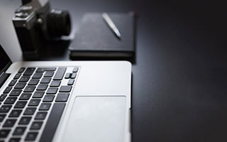 BLG分享下路双人组玩你比我猜视频：影帝来了